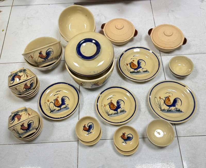 Chén bát xưa vẽ gà